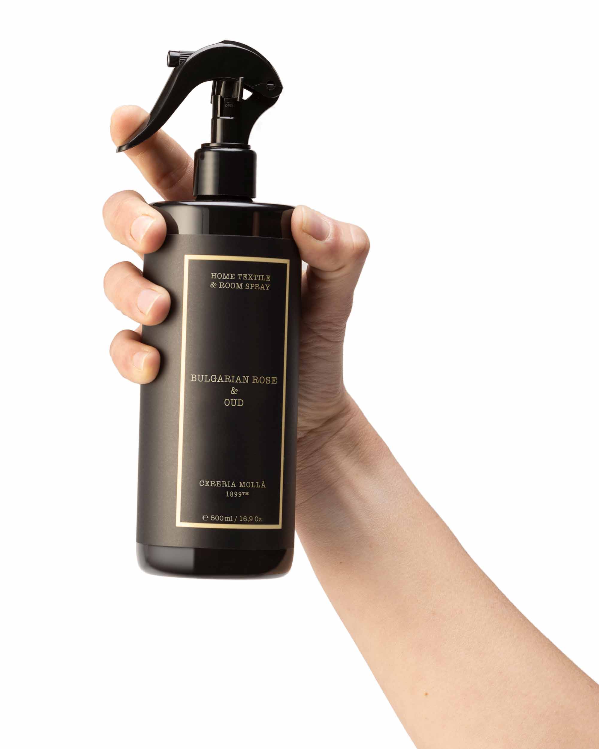 Spray per Tessuti Rosa Bulgara e Oud 500ml - immagine 2